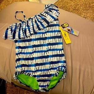 Young Girls Sport Wear Swimsuit NWT